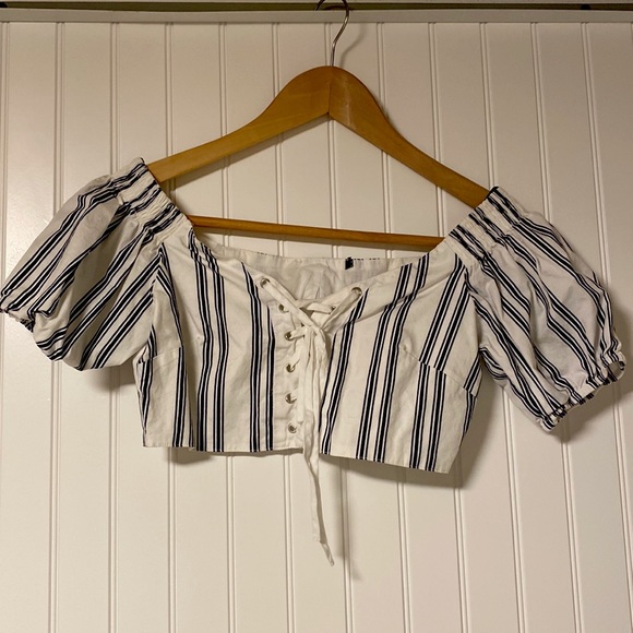 Summer crop top 🤍 - Picture 2 of 2